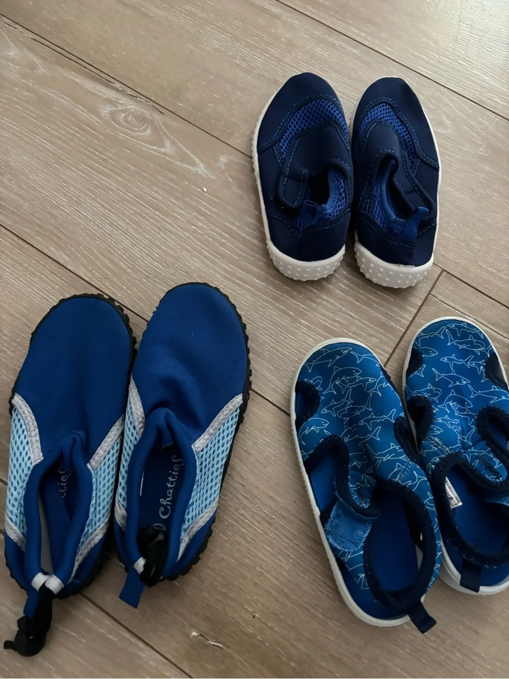 Kids Blue Water Shoes Bundle Size 9/10